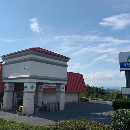 Days Inn By Wyndham Harrisonburg Exteriör bild